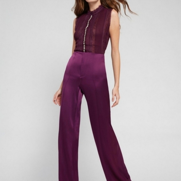 Alice + Olivia Valentine Mock Neck Crystal Top SIZE Large - Picture 9 of 11